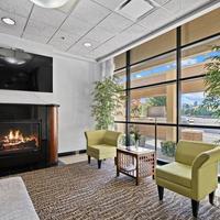 Comfort Inn and Suites Downtown Tacoma