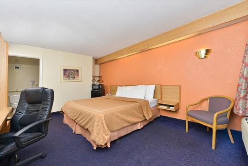Days Inn Charlotte Northlake - Charlotte - Habitación
