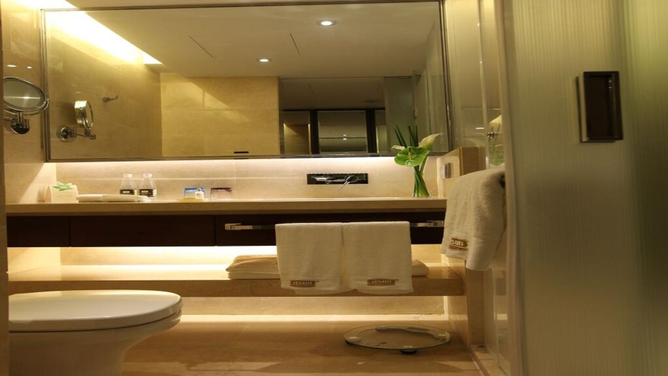 Nanjing Rsun Hotel