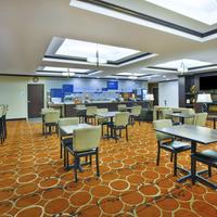 Holiday Inn Express & Suites Washington - Meadow Lands