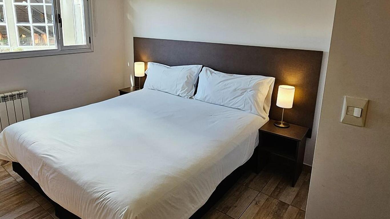 Hotel Bait