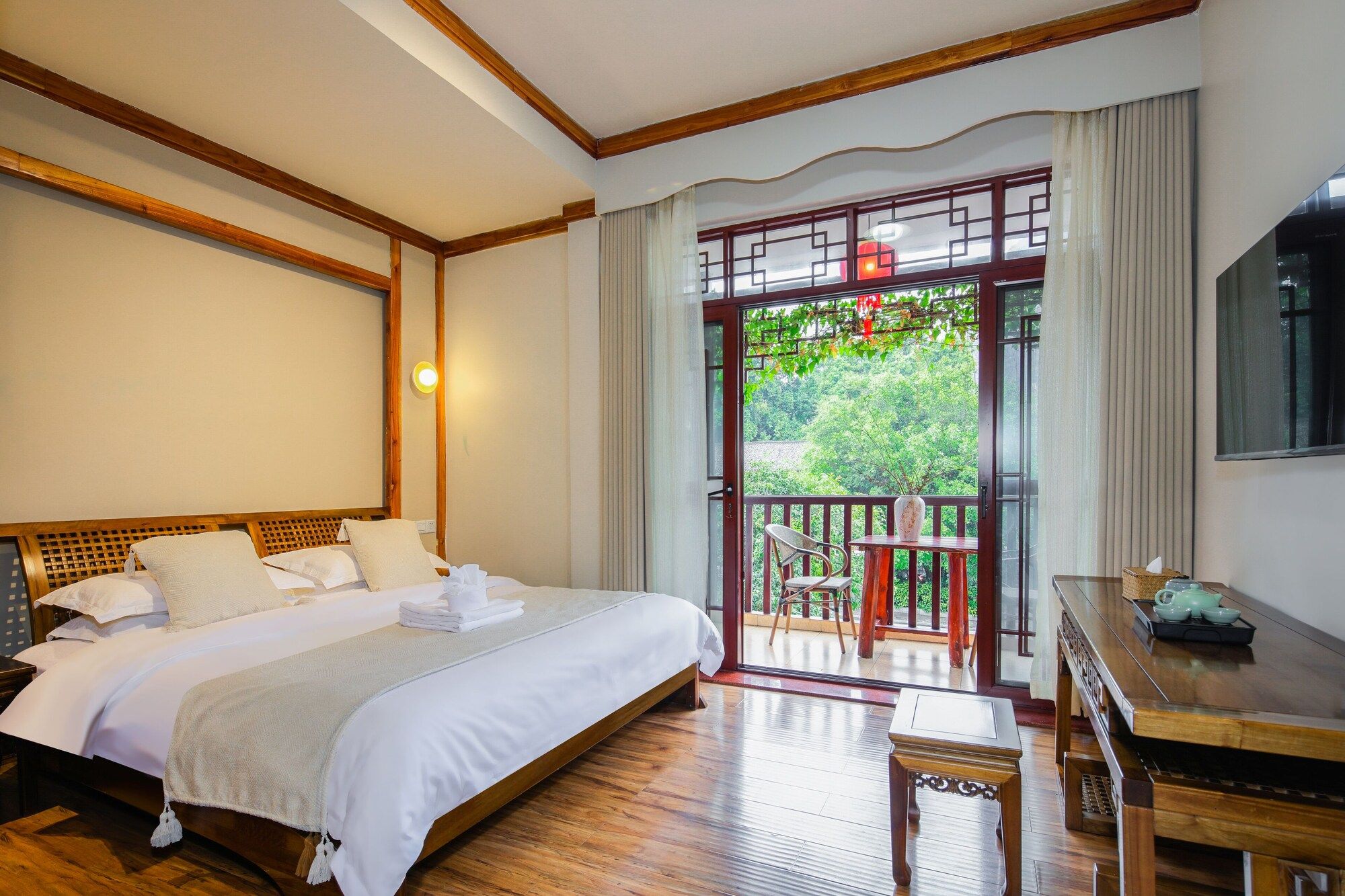 Yangshuo River View Hotel