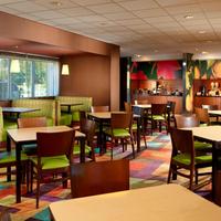 Fairfield Inn and Suites by Marriott Fayetteville North