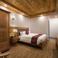 Golden Town Hotel