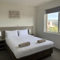 Adina Place Motel Apartments