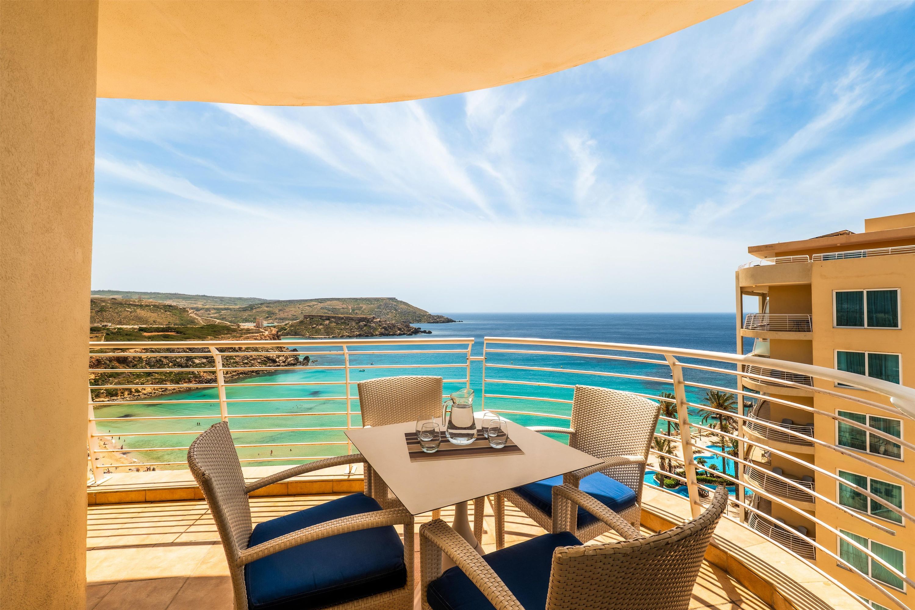 Radisson Blu Golden Sands Resort & Spa, Golden Bay