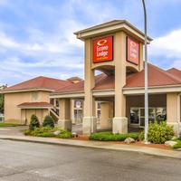 Econo Lodge Inn & Suites