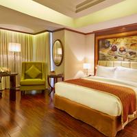 Six Seasons Hotel