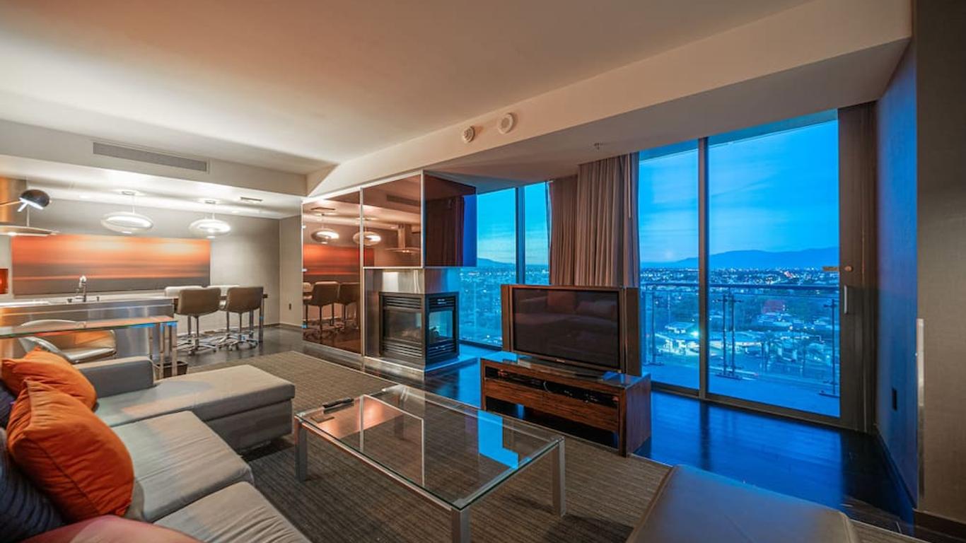 Stripviewsuites At Palms Place Penthouses