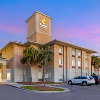 Comfort Inn and Suites Airport Convention Center