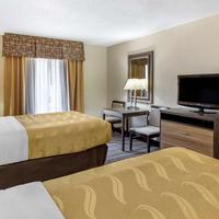 Quality Inn & Suites Airpark East
