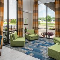 Holiday Inn Express & Suites Springfield