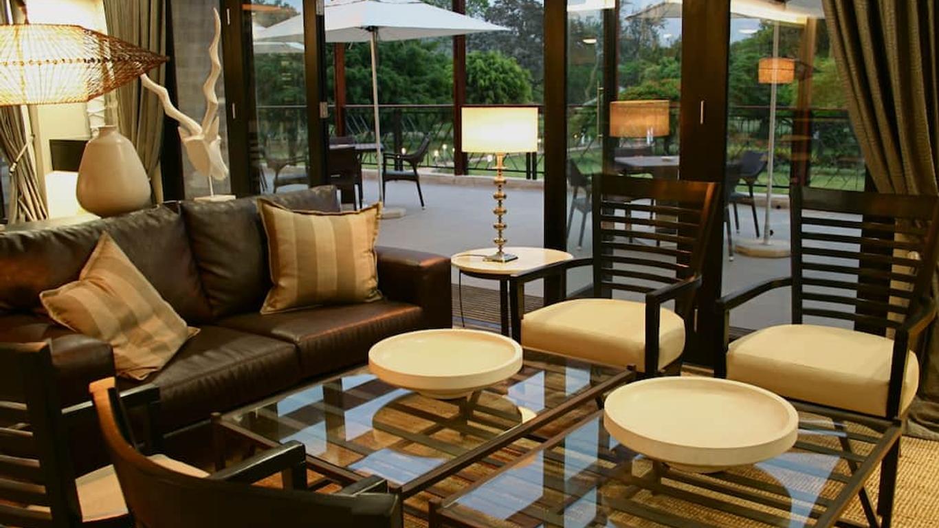 Mount Meru Hotel