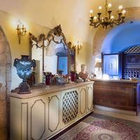 Akropolis Hotel