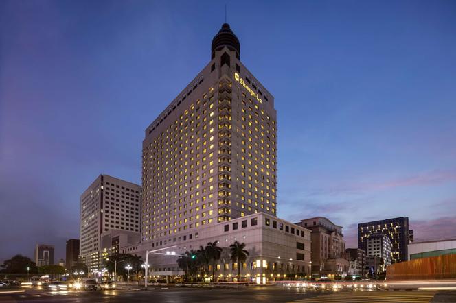 Sule Shangri-La, Yangon