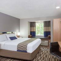 Microtel Inn & Suites by Wyndham Augusta Riverwatch