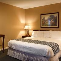 Rockford Alpine Inn & Suites