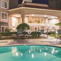 La Quinta Inn & Suites by Wyndham Fort Worth North