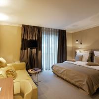 Hotel Gude
