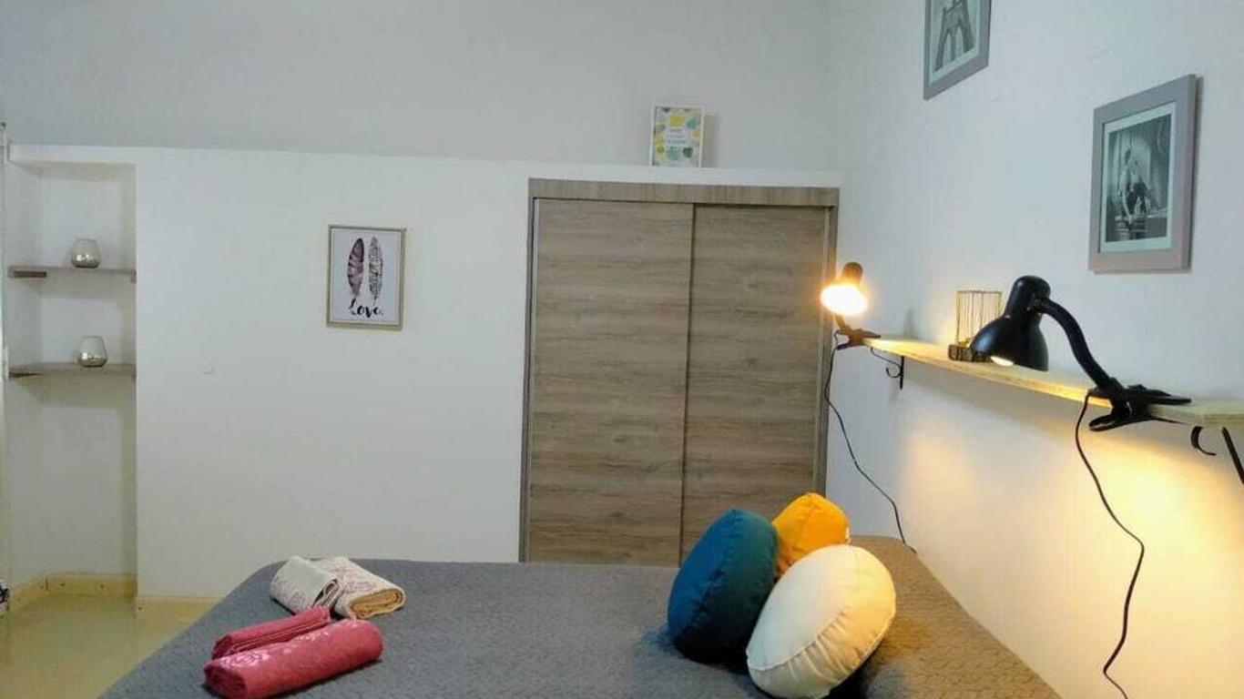 Monoambiente confortable a pasos de Bv. Oroño