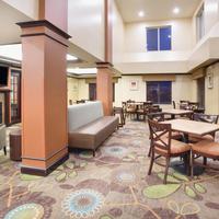 Holiday Inn Express & Suites Minot, An IHG Hotel