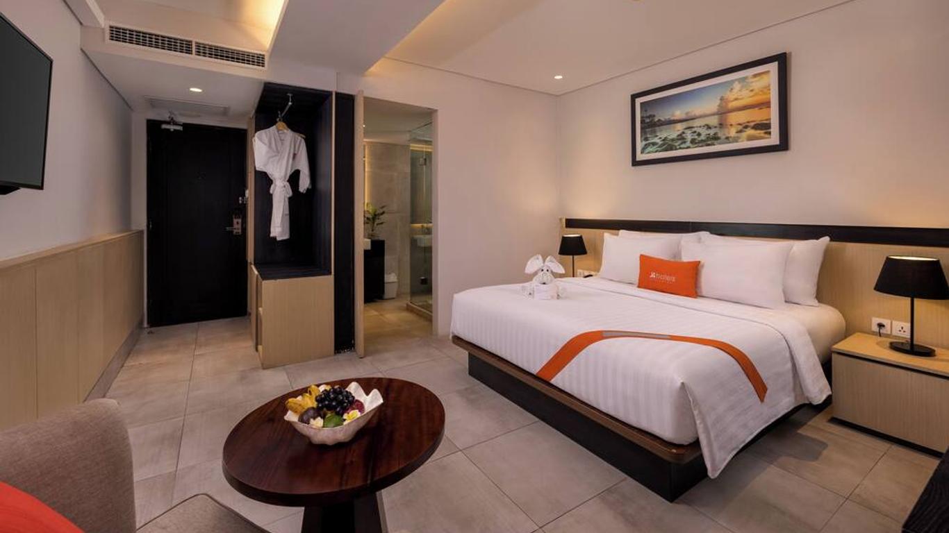 J4 Hotels Legian
