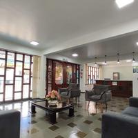 Hotel Lawrence