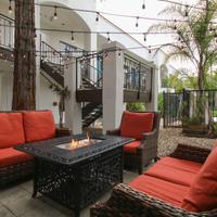 Oxford Suites Pismo Beach