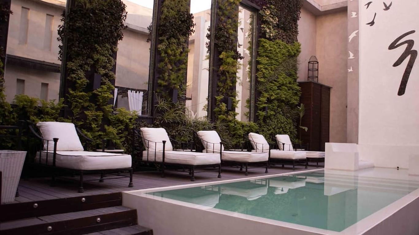 1828 Smart Hotel Boutique