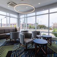 Holiday Inn Express & Suites Columbia Downtown – The Vista