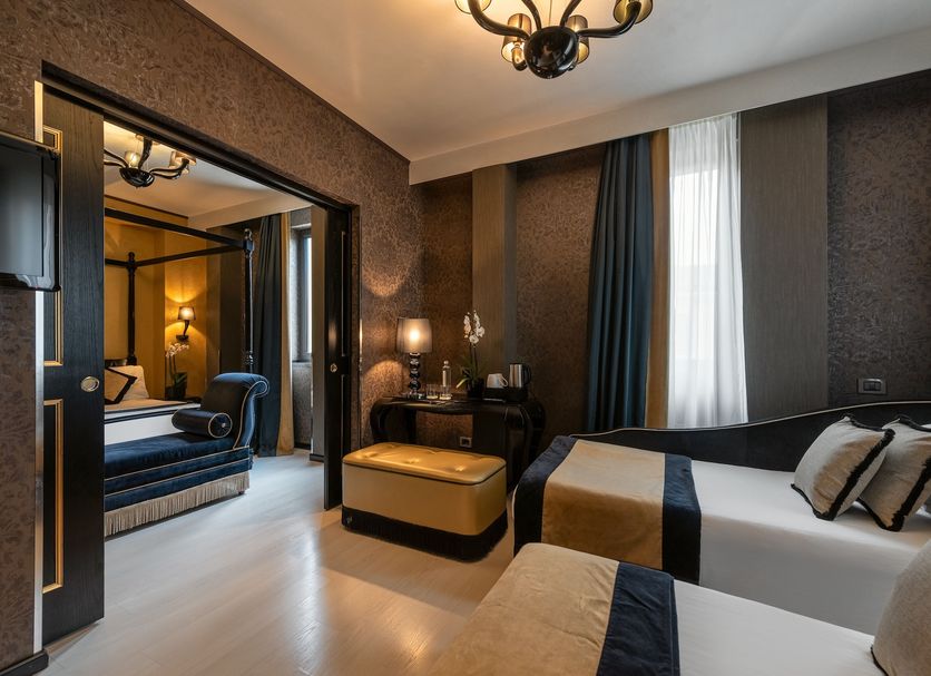 Carnival Palace Venice Collection desde ($̶ ̶8̶0̶3̶