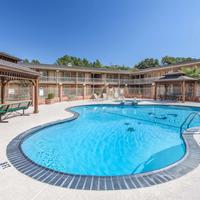 Super 8 by Wyndham Tyler TX