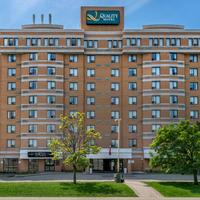 Quality Hotel & Suites Montreal East