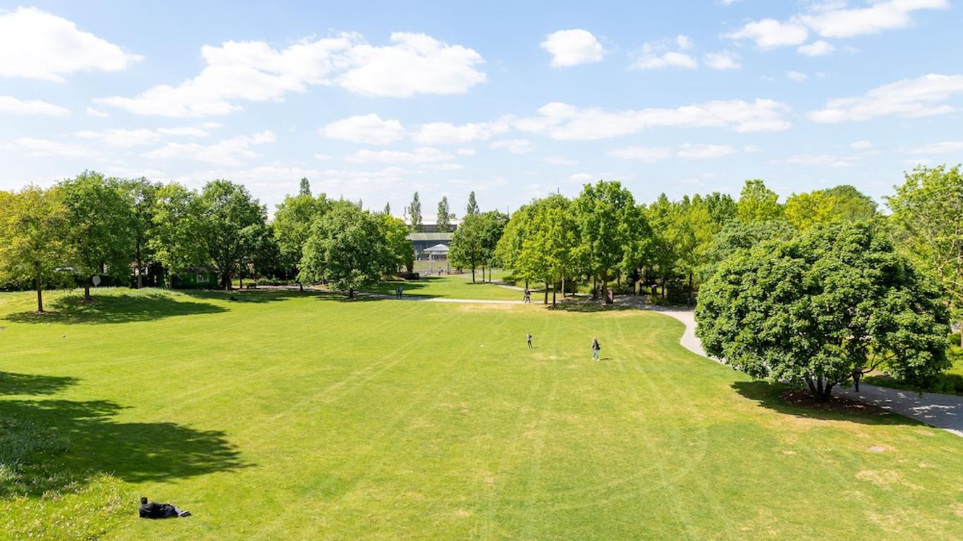 Am Schloß Broich