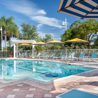 DoubleTree Suites by Hilton Naples