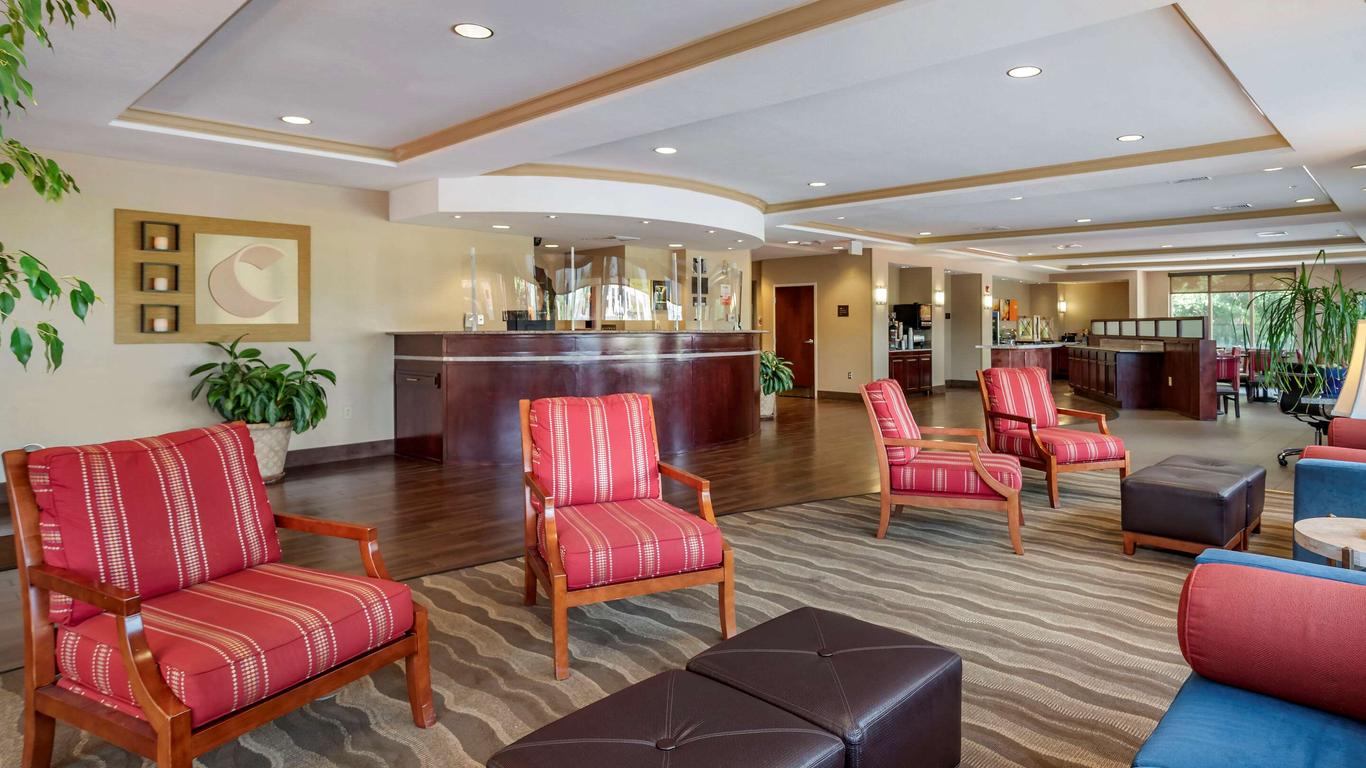 Comfort Suites Biloxi - Ocean Springs