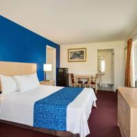 Travelodge by Wyndham Niagara Falls