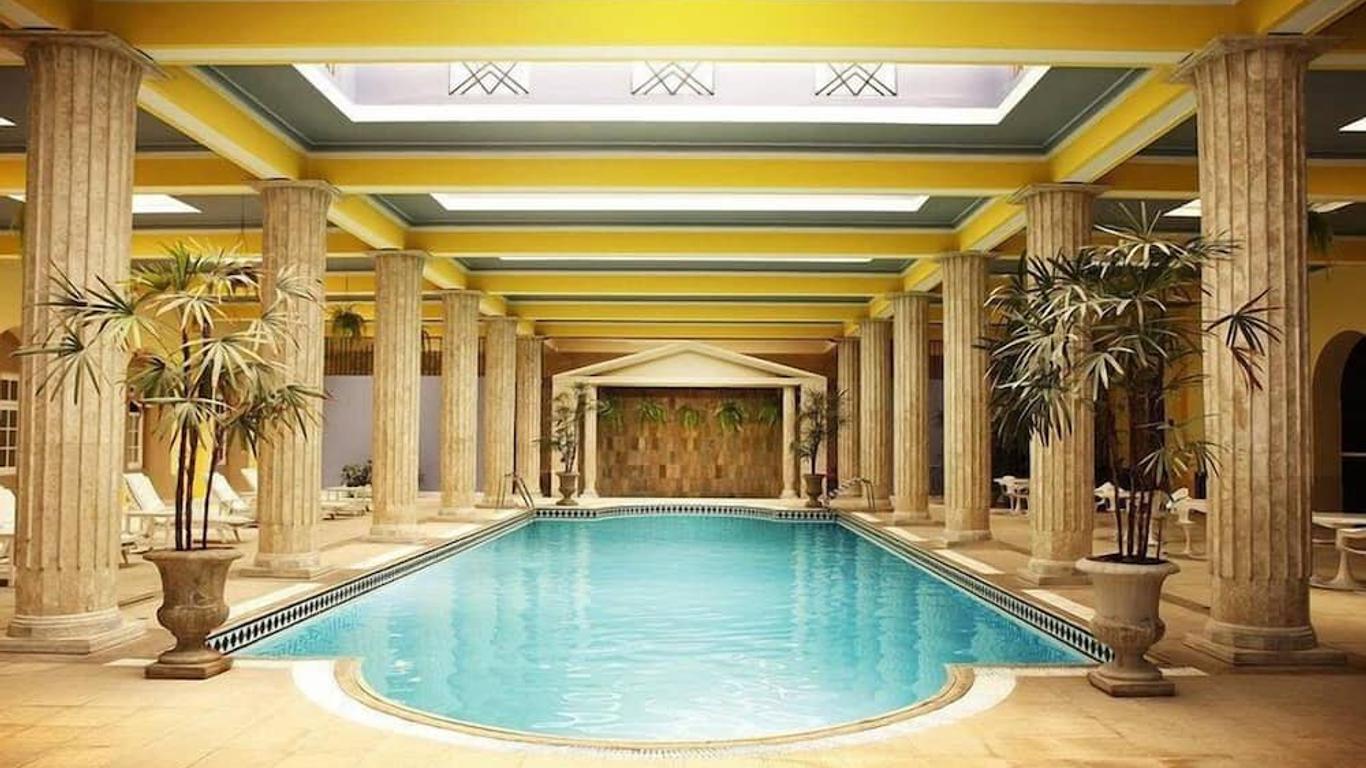 Palace Hotel