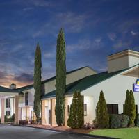 Days Inn & Suites by Wyndham Peachtree Corners/Norcross