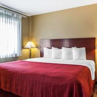 Quality Inn and Suites Davenport near I-80