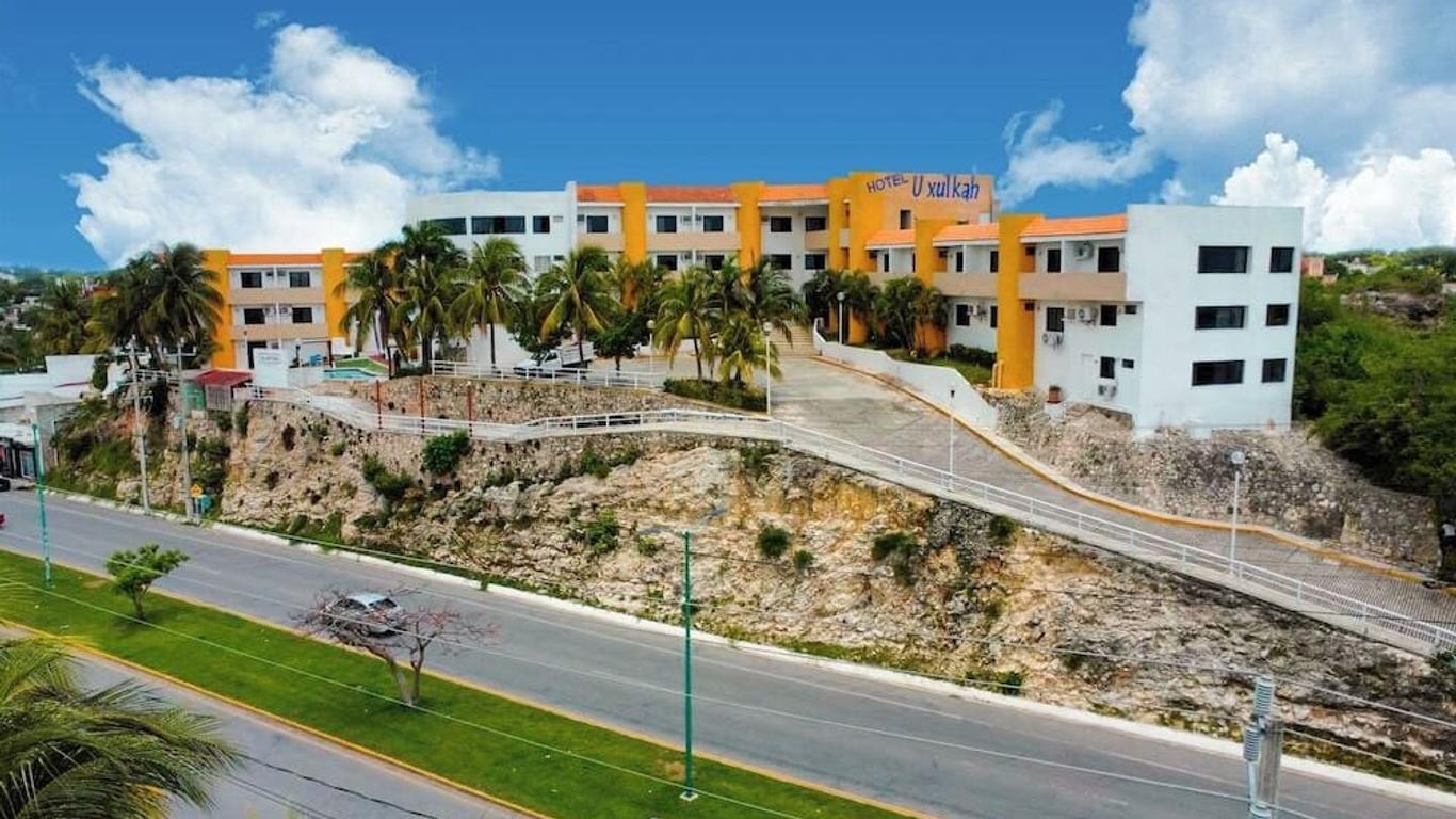 Hotel Uxulkah