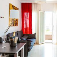 Apartamentos Abril
