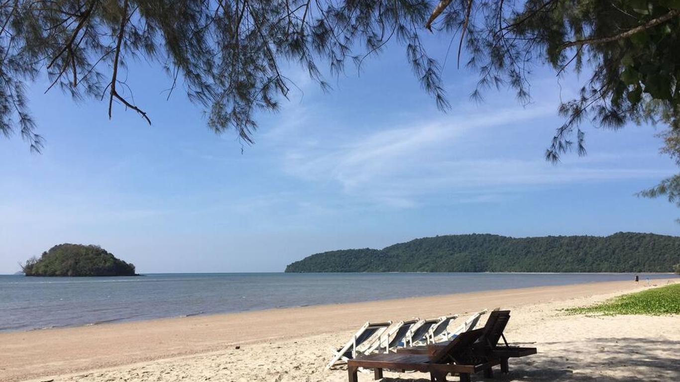 Pan Beachfront Resort Krabi