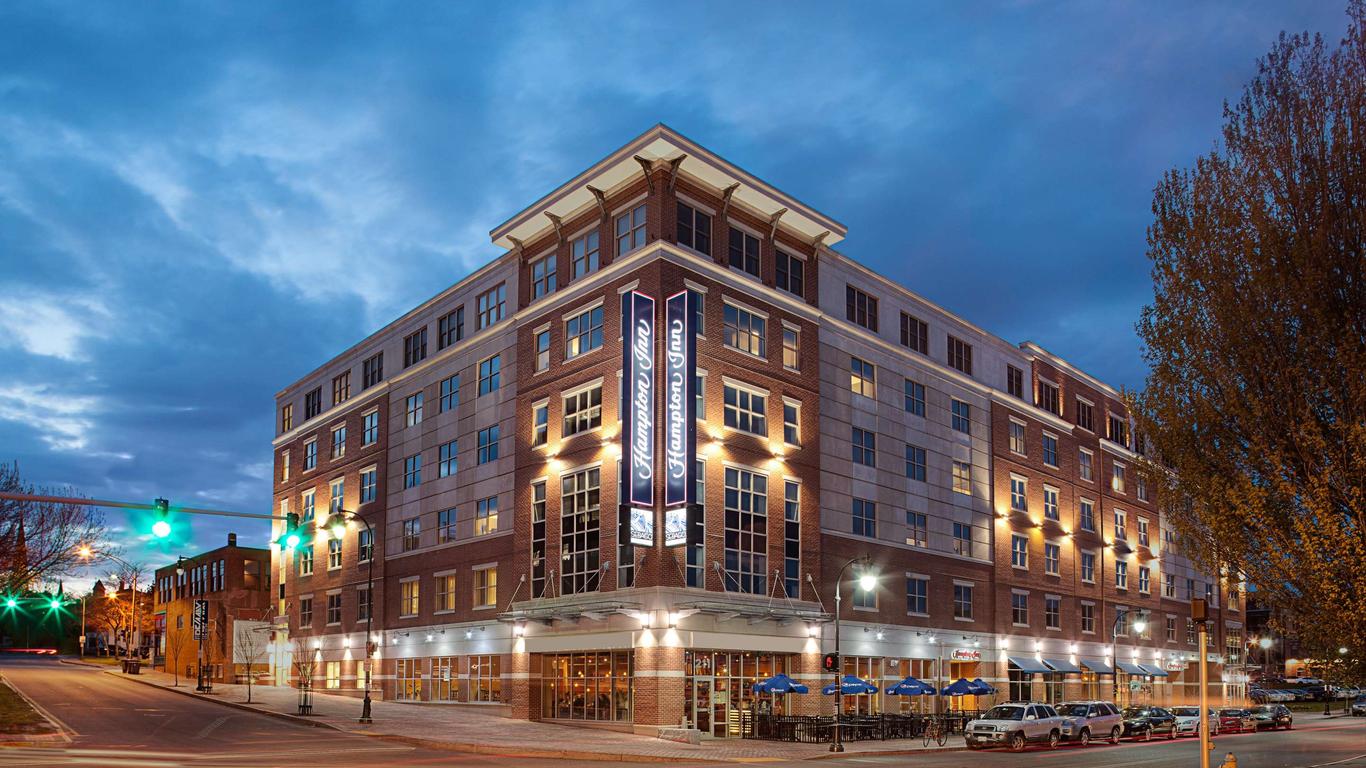 Hampton Inn Portland Downtown - Waterfront