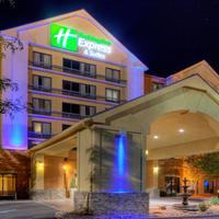Holiday Inn Express & Suites Albuquerque Midtown