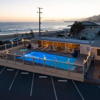 Edgewater Inn And Suites