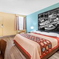 Super 8 by Wyndham Thunder Bay