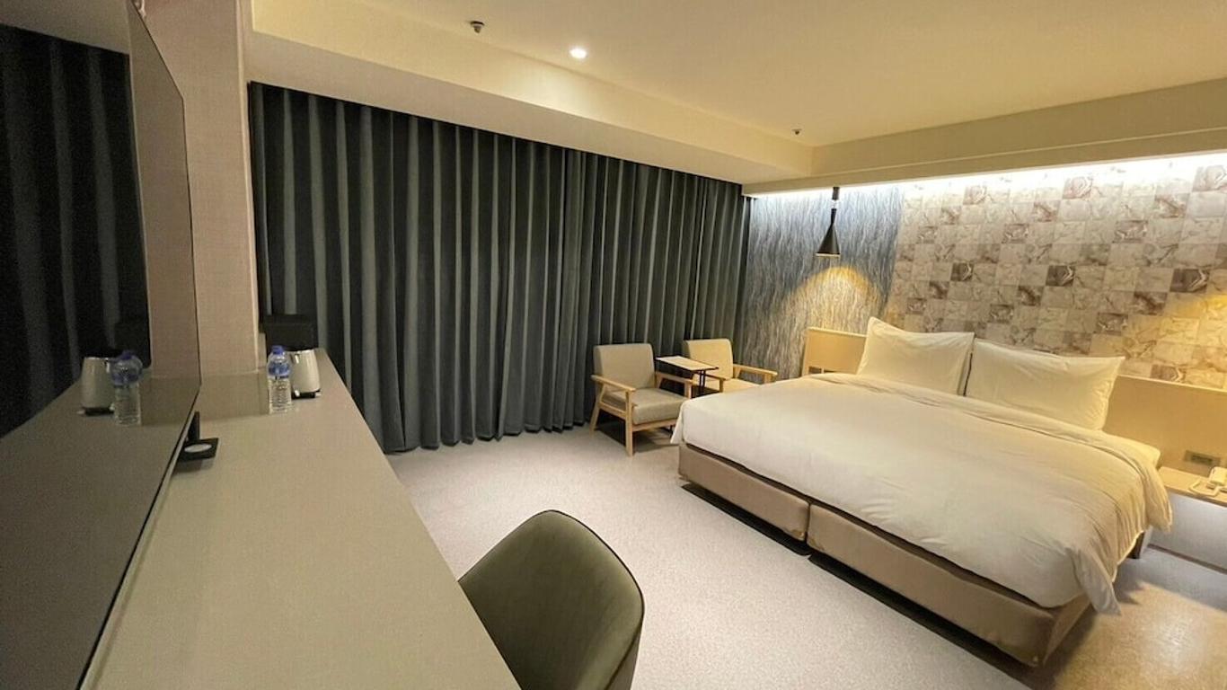 New City Hotel