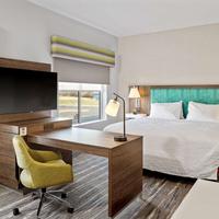 Hampton Inn Suites by Hilton Cincinnati West