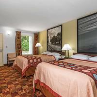 Super 8 by Wyndham Fayetteville